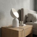 Lampa stołowa BOTO LN1 WHITE – biała forma ze szklanym kloszem